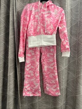 Women Pink Camo Hooded Set